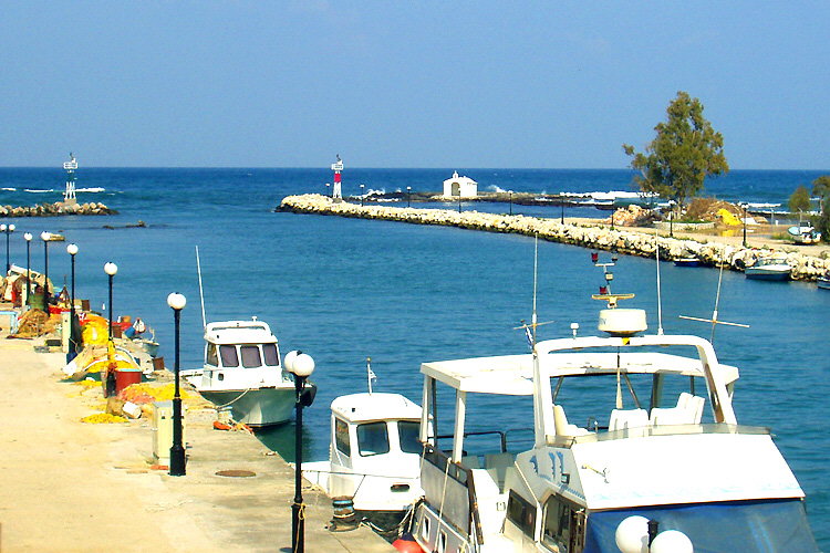 Georgioupolis: Port and entrance